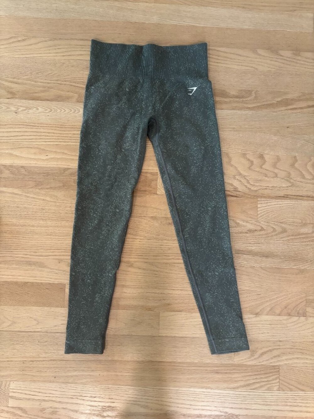 Gymshark Women's Victory Green Adapt Fleck Seamless Leggings - Small - Excellent